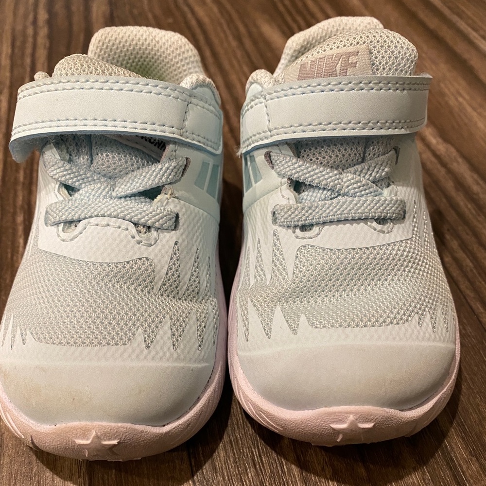 Toddler Nike 5C
